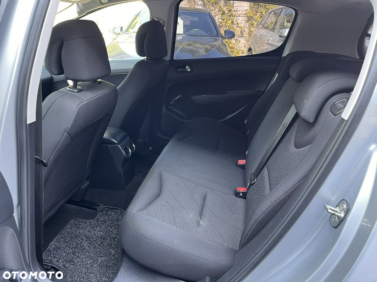 Peugeot 308 1.6 Trendy - 22