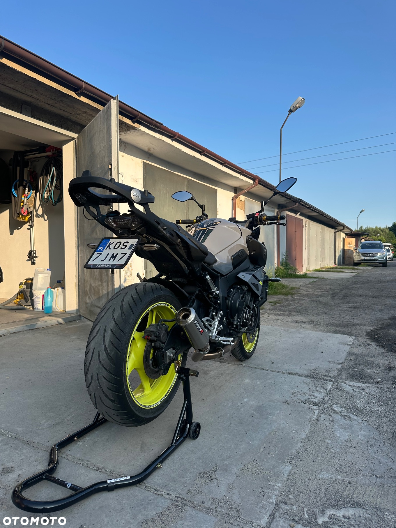 Yamaha MT - 4
