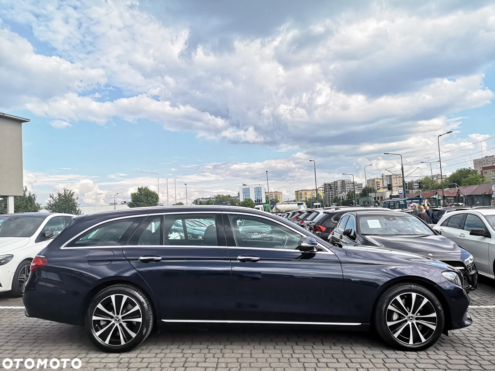 Mercedes-Benz Klasa E 300 de 9G-TRONIC - 5