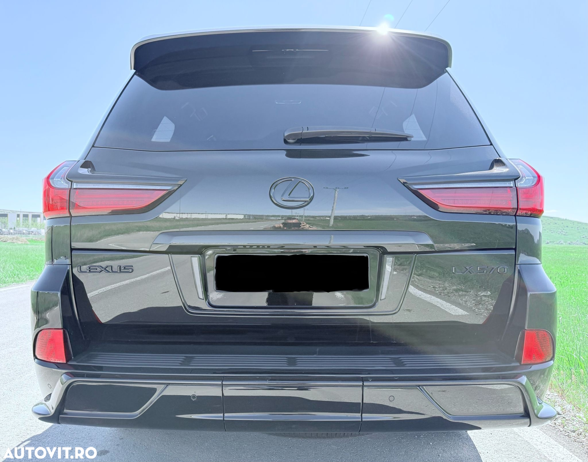 Lexus Seria LX - 4