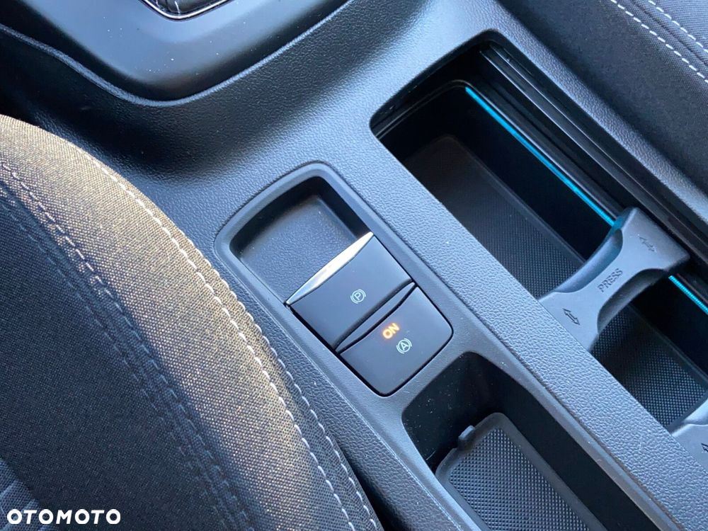 Ford Focus 1.0 EcoBoost Titanium X - 20