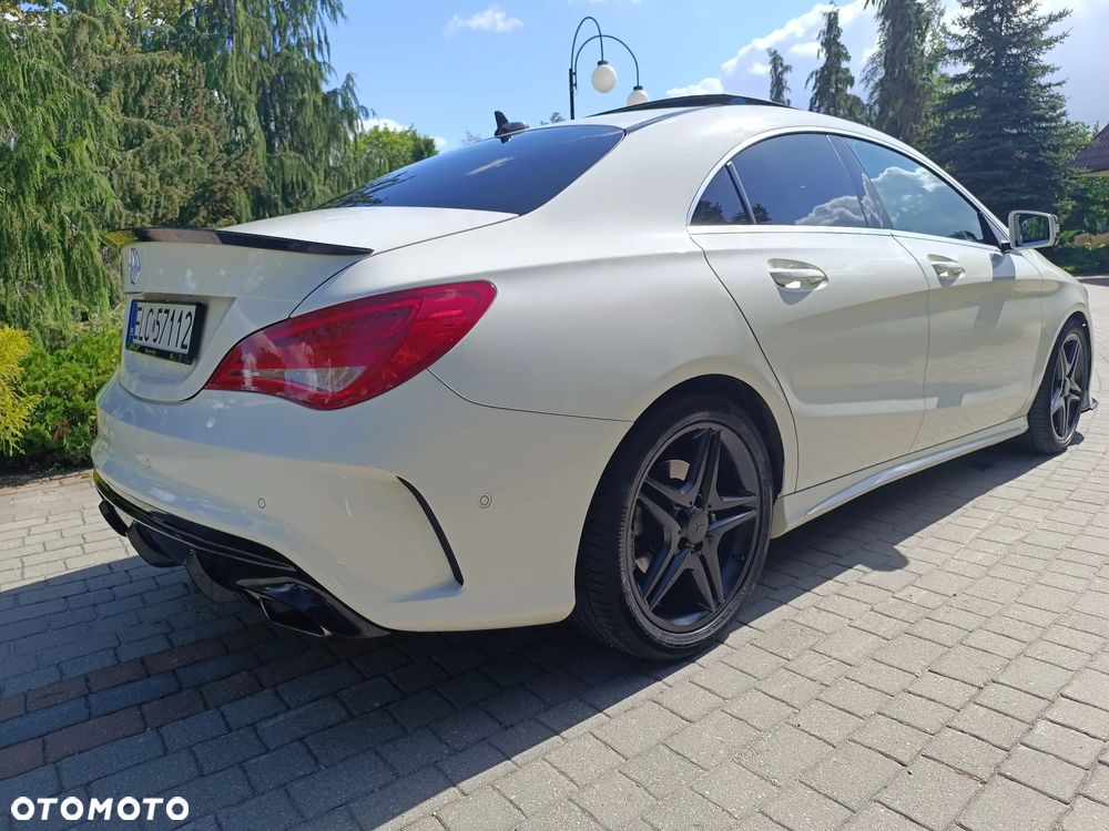 Mercedes-Benz CLA 200 7G-DCT AMG Line - 4