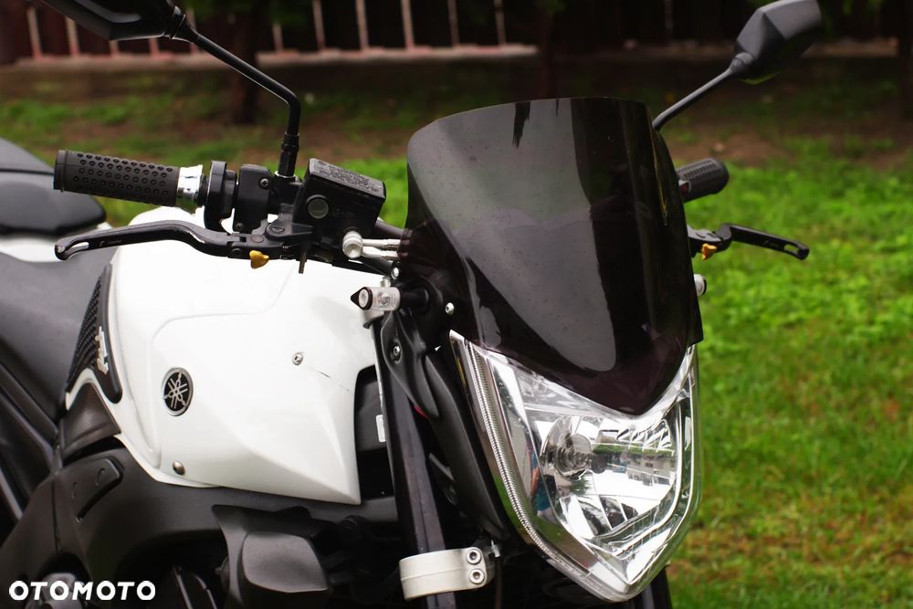 Yamaha FZ - 14