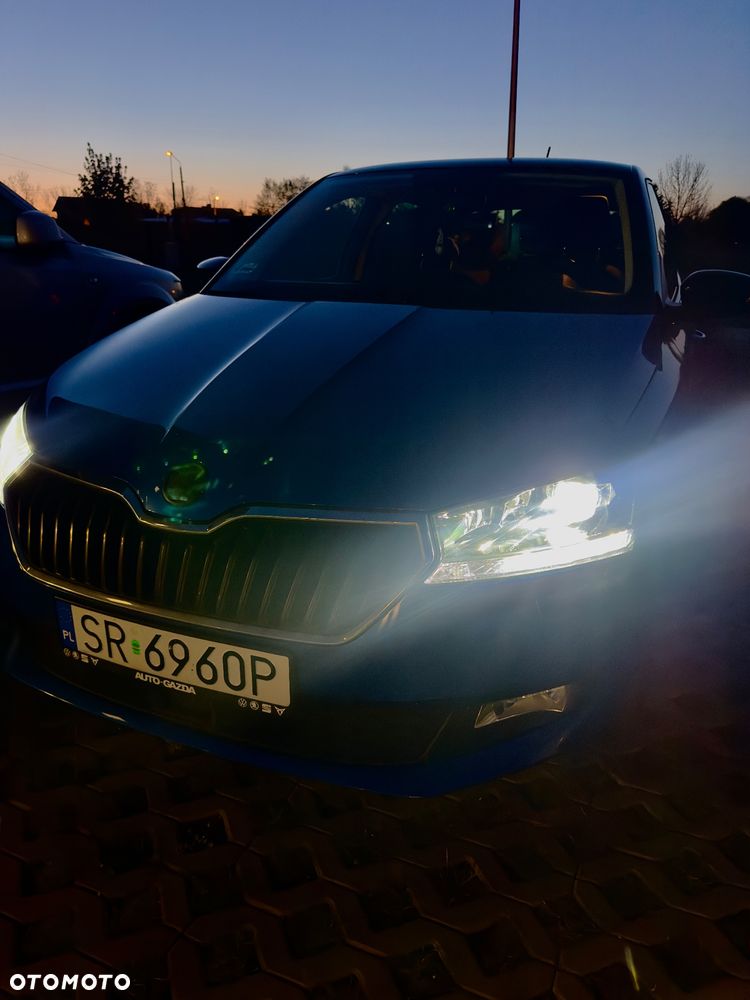 Skoda Fabia 1.0 TSI Style Color - 25