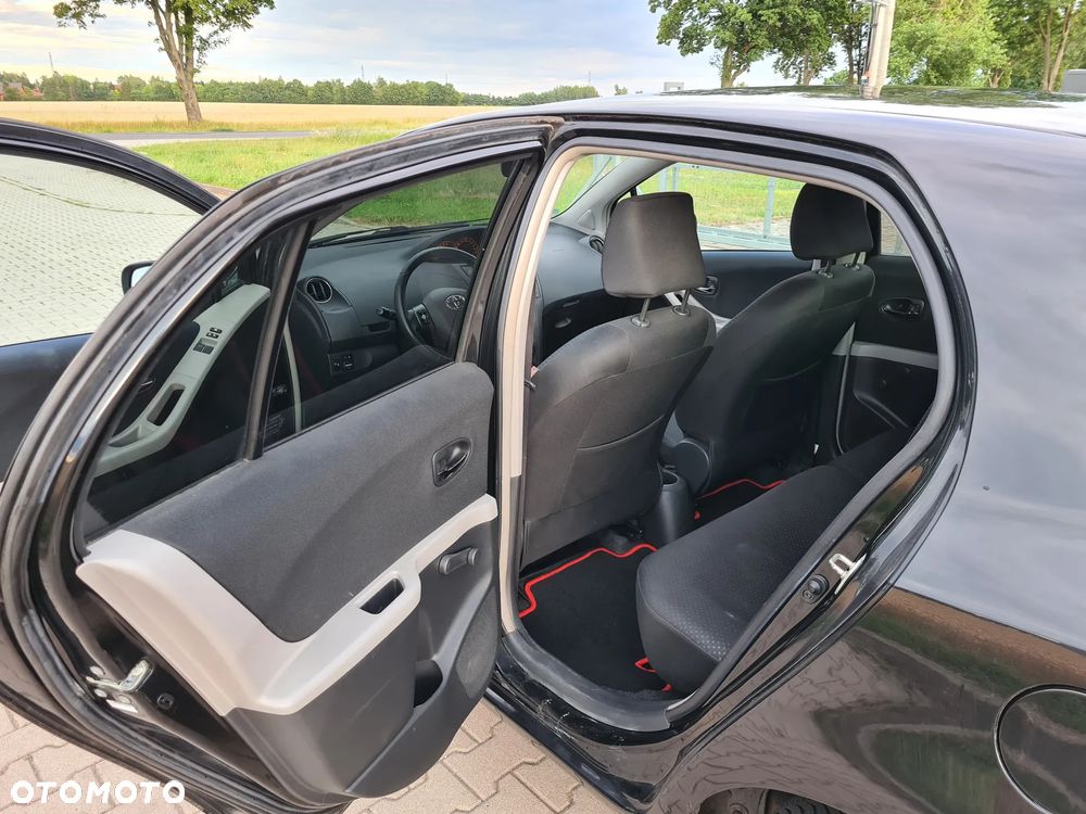 Toyota Yaris 1.33 Prestige - 10