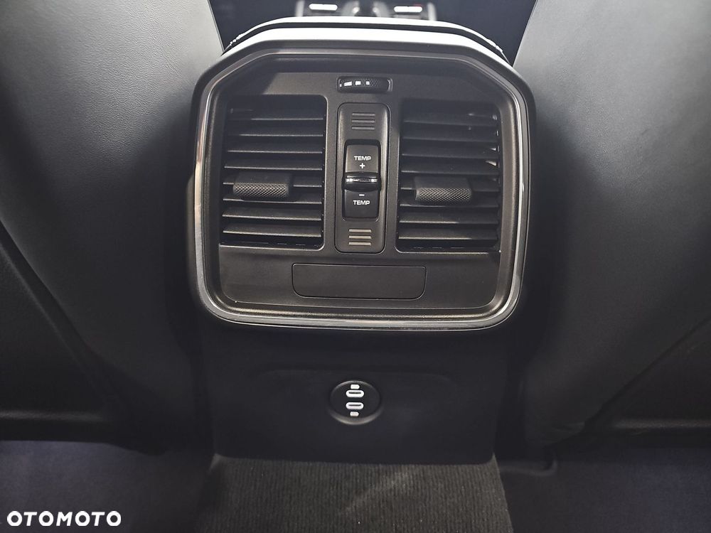 Porsche Macan Standard - 33