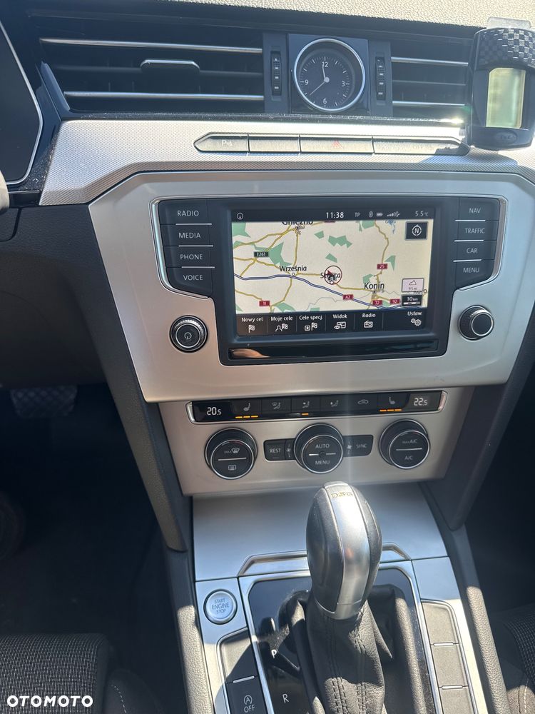 Volkswagen Passat 2.0 TDI SCR DSG Trendline - 7
