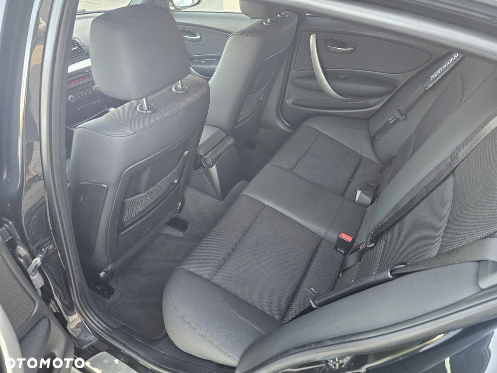 BMW Seria 1 - 15