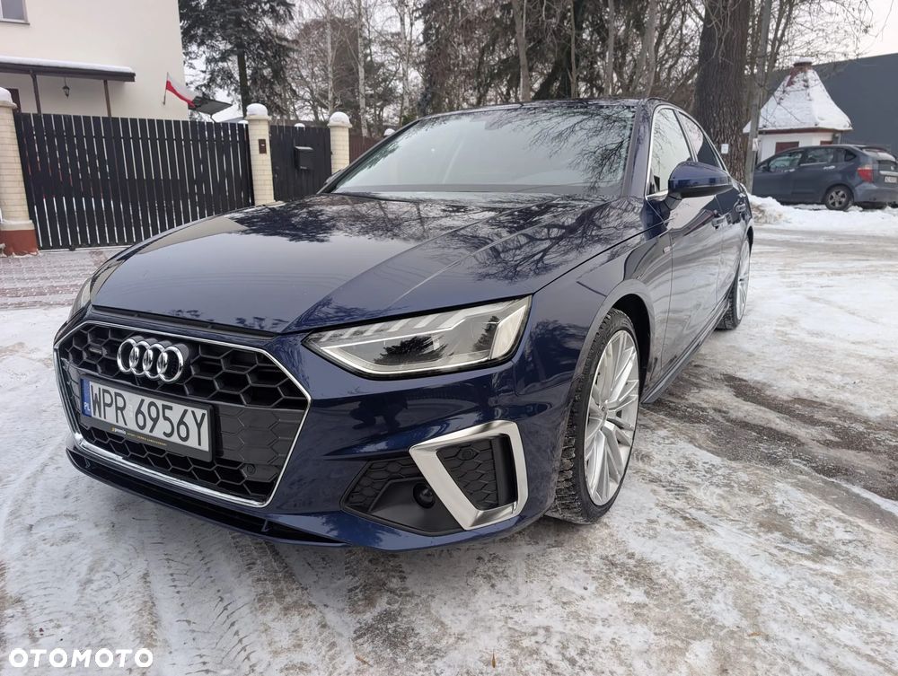 Audi A4 Limousine - 11