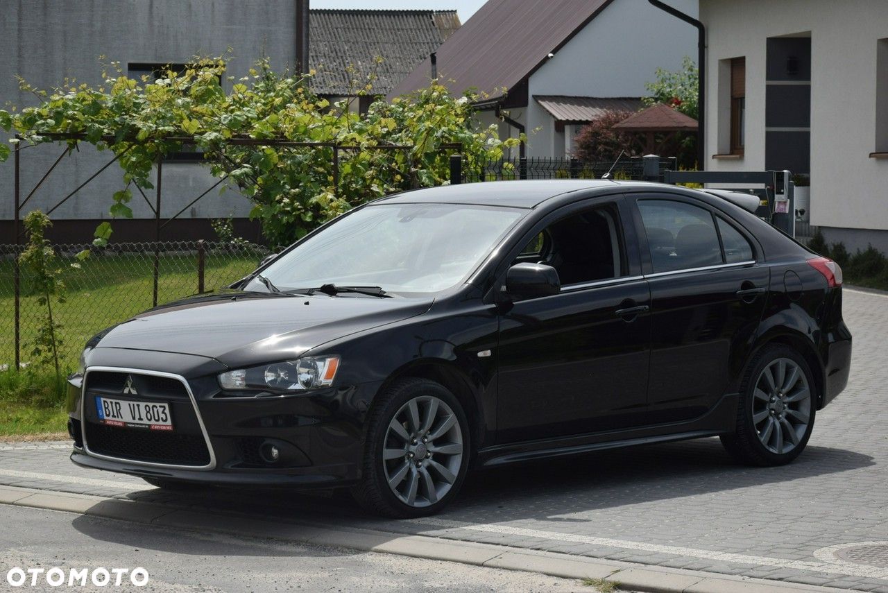 Mitsubishi Lancer 1.8 CVT Intense - 1