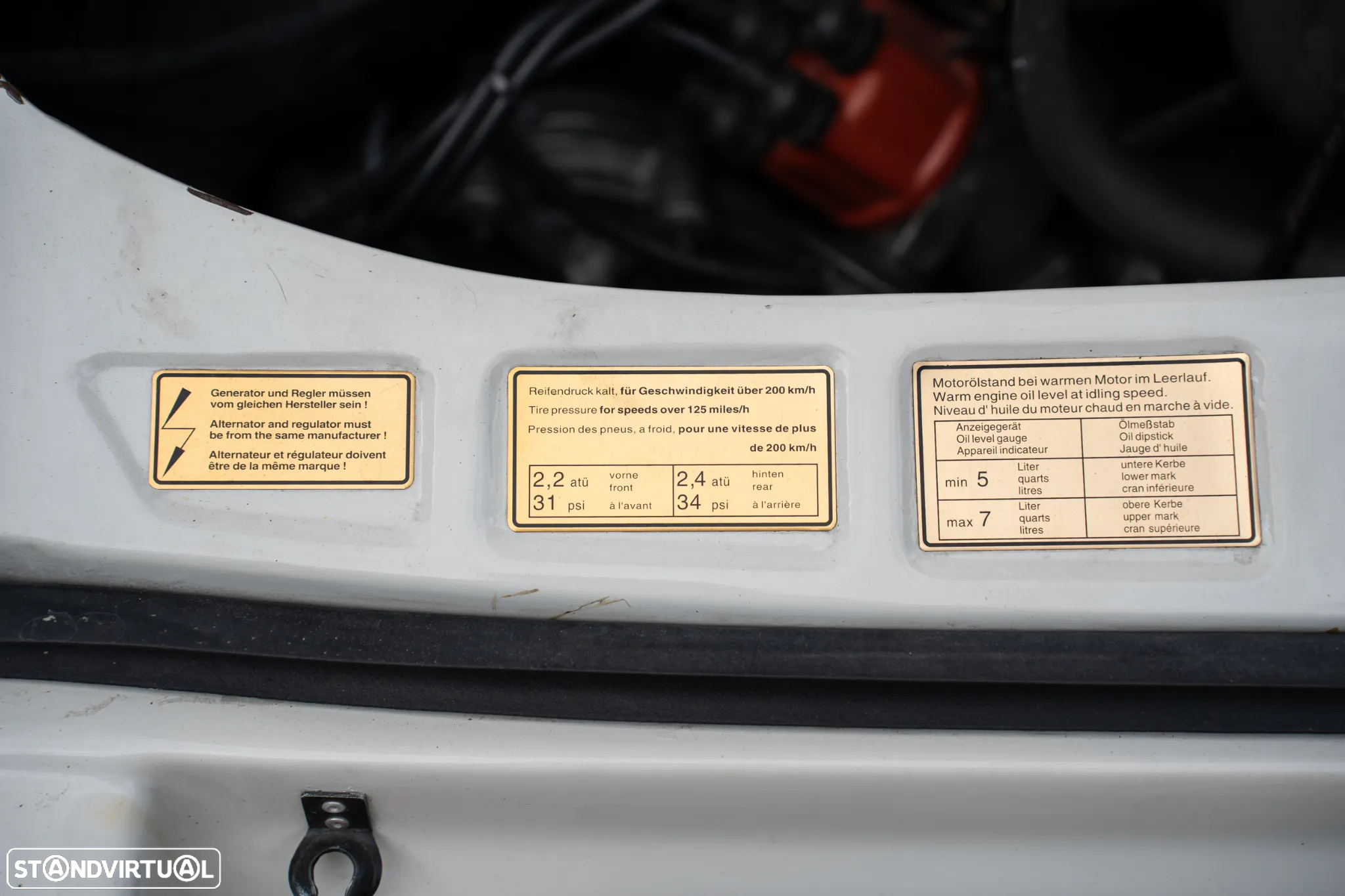Porsche 911 Série F - 24