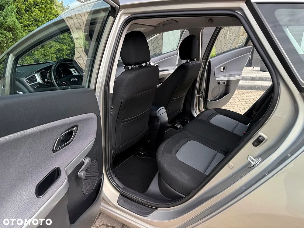 Kia Ceed 1.6 GDI XL - 18