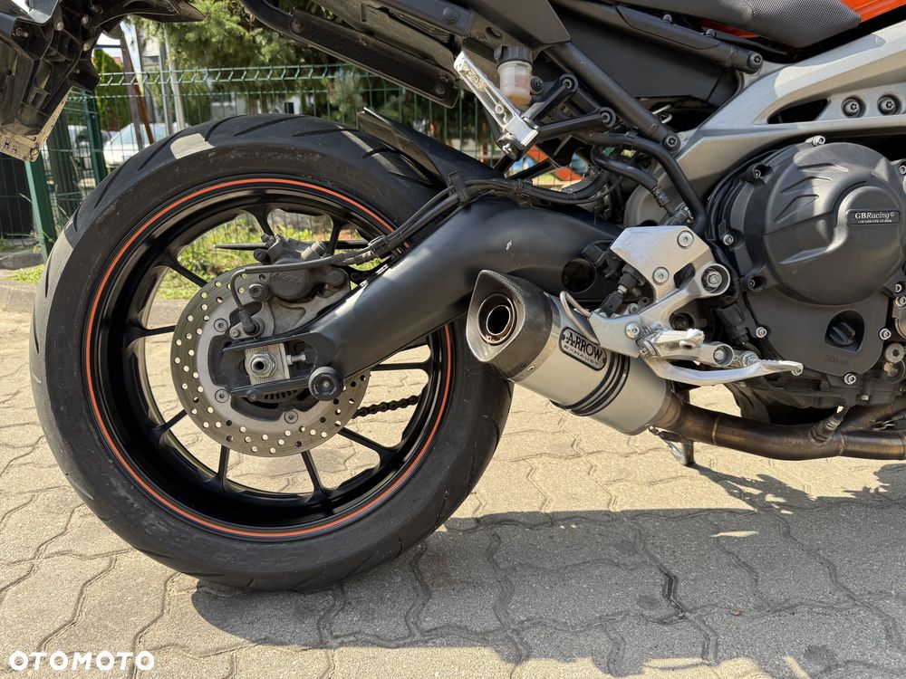 Yamaha MT - 8