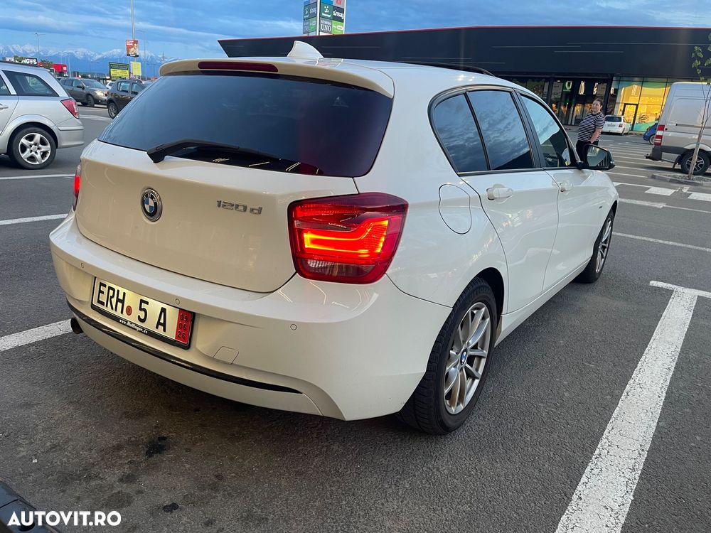 BMW Seria 1 120d Sport Line - 10