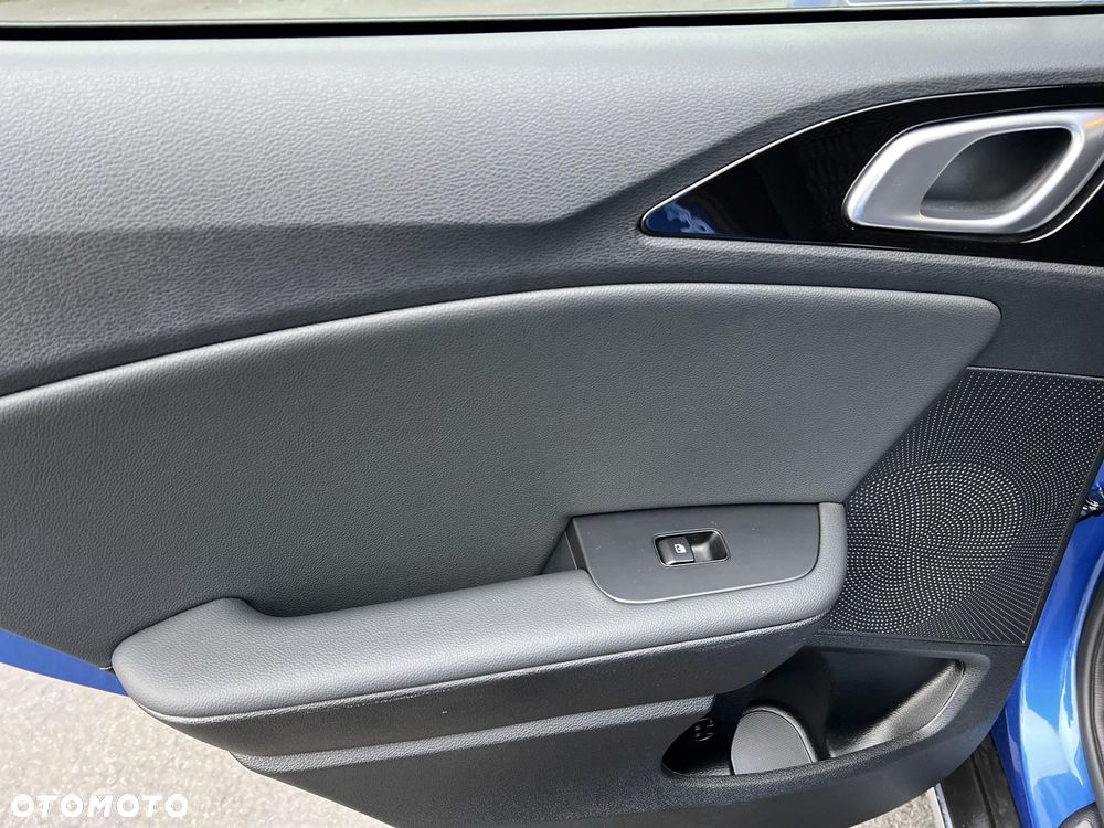 Kia XCeed 1.5 T-GDI Business Line DCT - 17