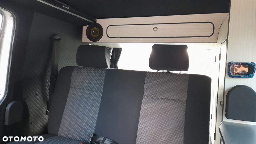 Volkswagen California - 17