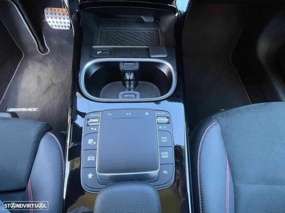 Mercedes-Benz A 250 e 8G-DCT AMG Line - 35