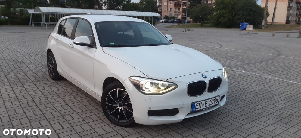 BMW Seria 1 116i Sport Line - 2