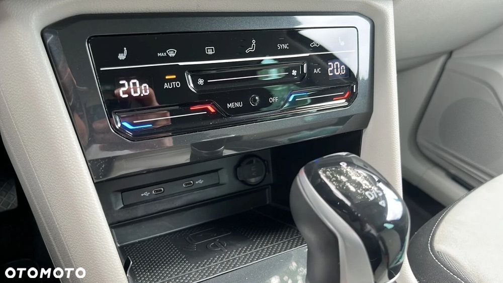 Volkswagen Tiguan 1.5 TSI EVO Elegance DSG - 31