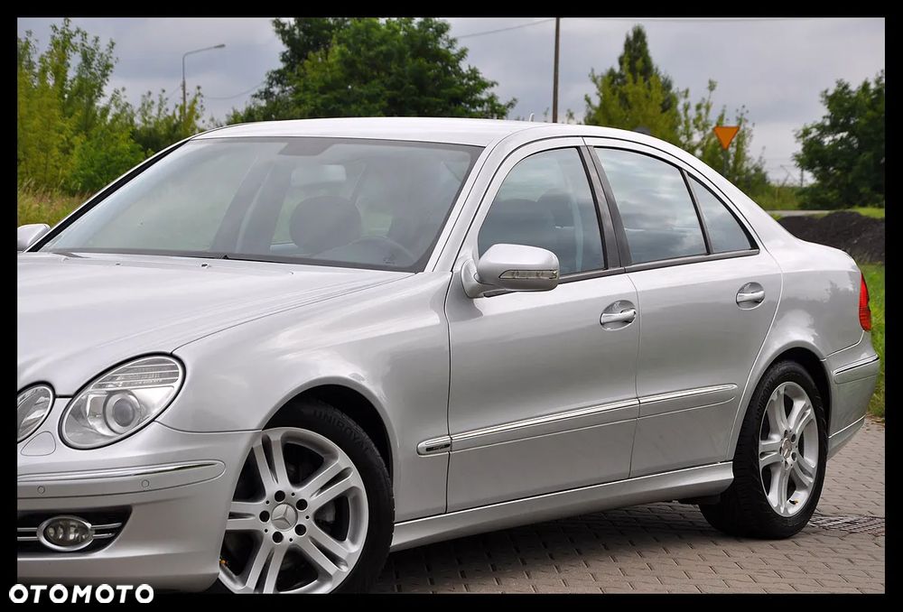 Mercedes-Benz Klasa E 320 CDI 7G-TRONIC Avantgarde - 13