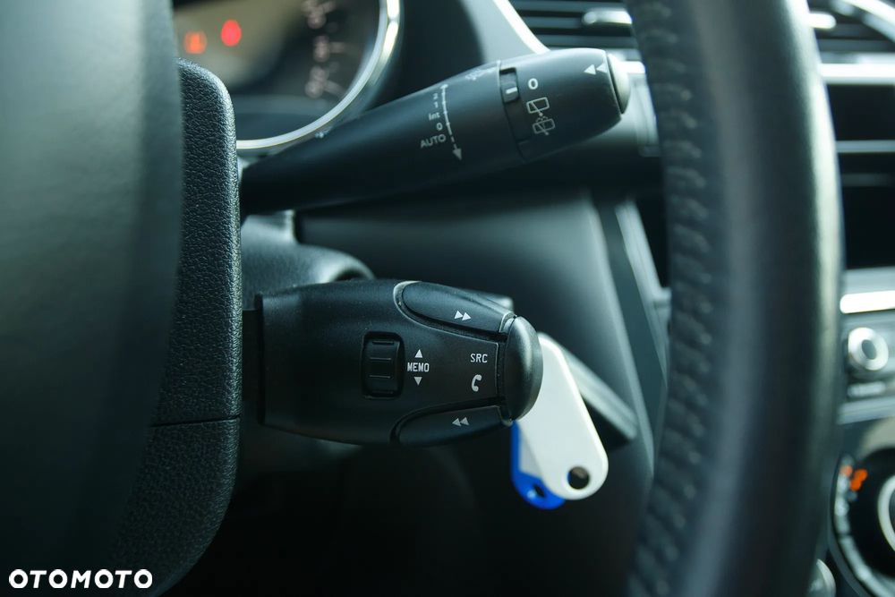 Peugeot 3008 120 VTi Premium - 24