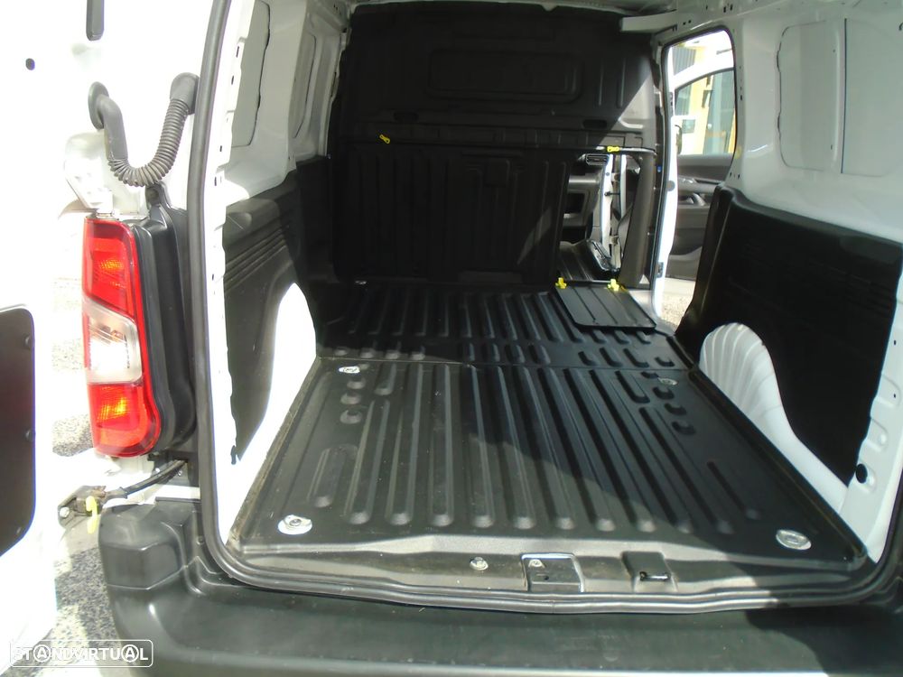 Toyota Proace City-LONGA-L2-H2- NACIONAL-IVA DEDUTIVEL- Ecrân -CX 6 V - 30