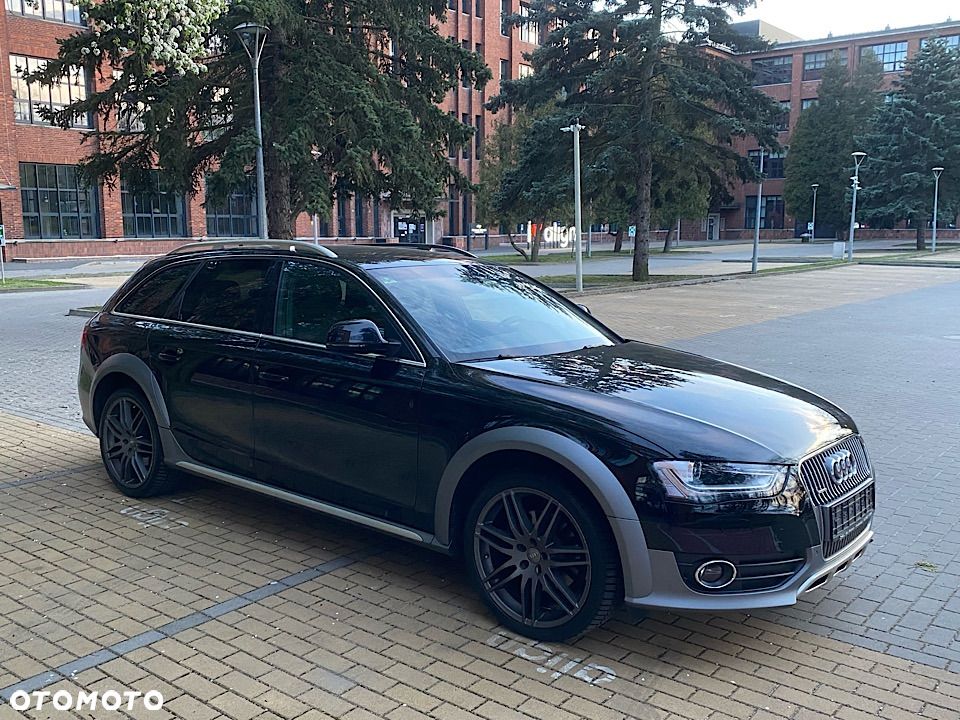 Audi A4 Allroad - 22
