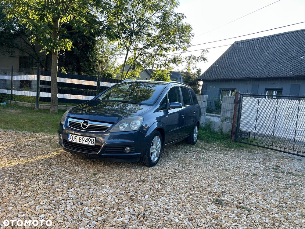 Opel Zafira 1.8 Cosmo - 31