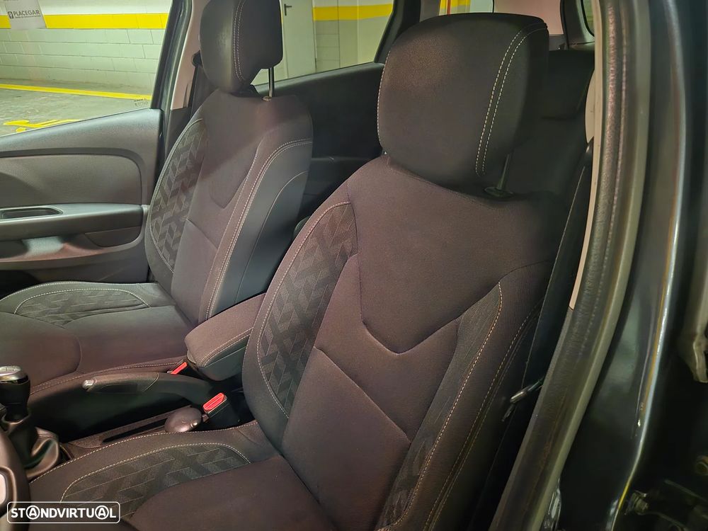 Renault Clio Sport Tourer dCi 90 Limited - 24