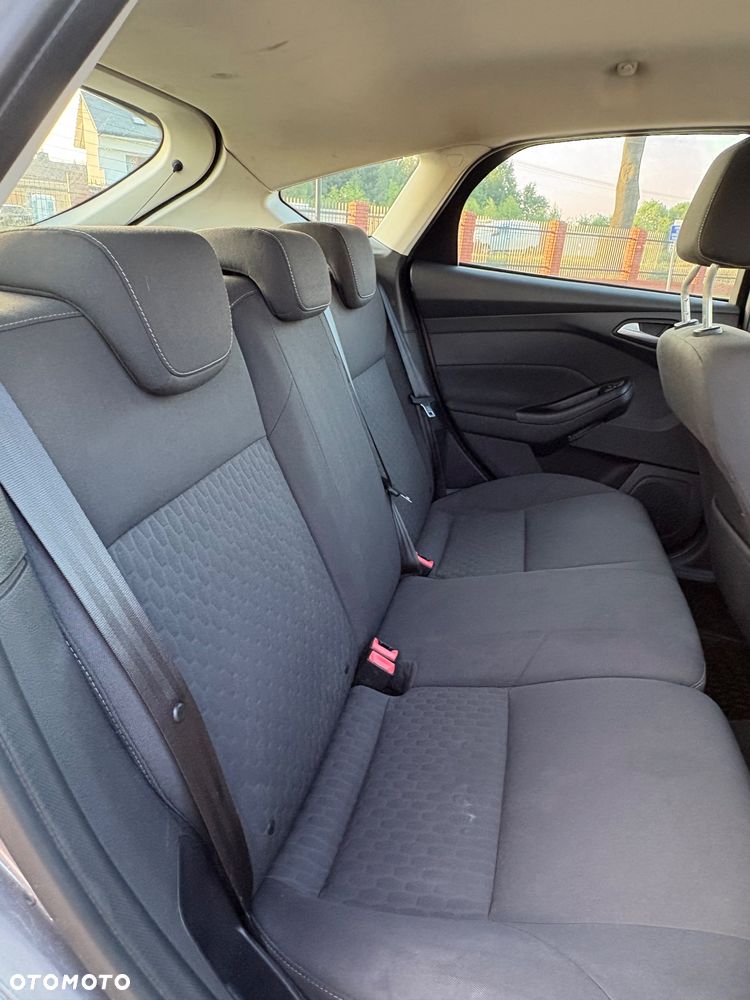 Ford Focus - 10