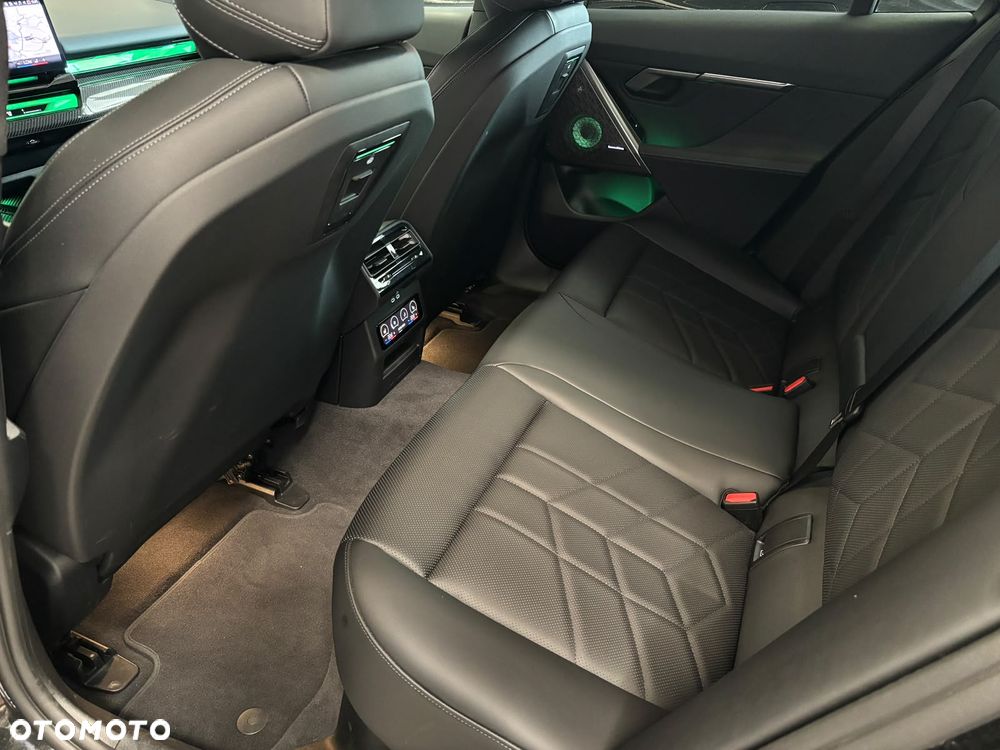 BMW Seria 5 540d xDrive mHEV M Sport - 21