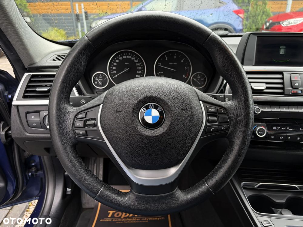 BMW Seria 3 320d Sport Line - 22