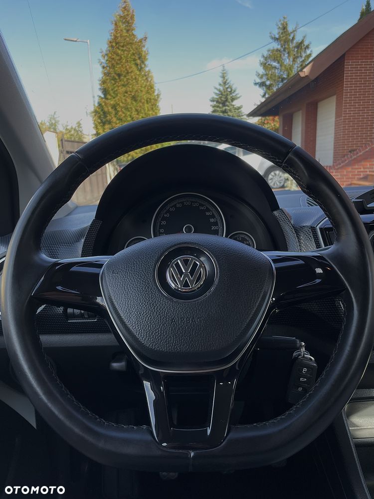 Volkswagen up! 1.0 move - 15