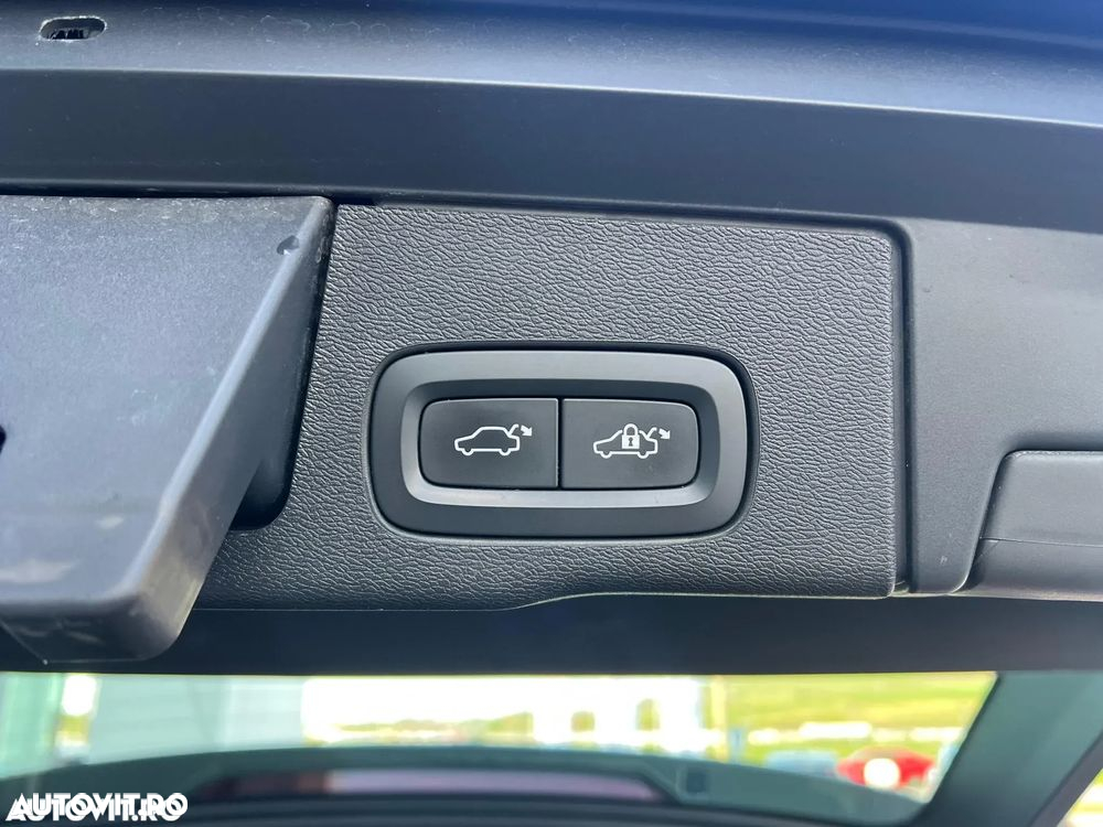 Volvo XC 60 T8 Twin Engine AWD Inscription - 22