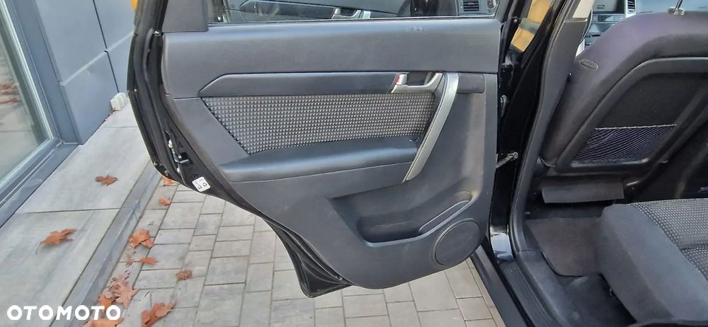 Chevrolet Captiva 2.4 2WD 7 Sitzer LS Family Edition - 23