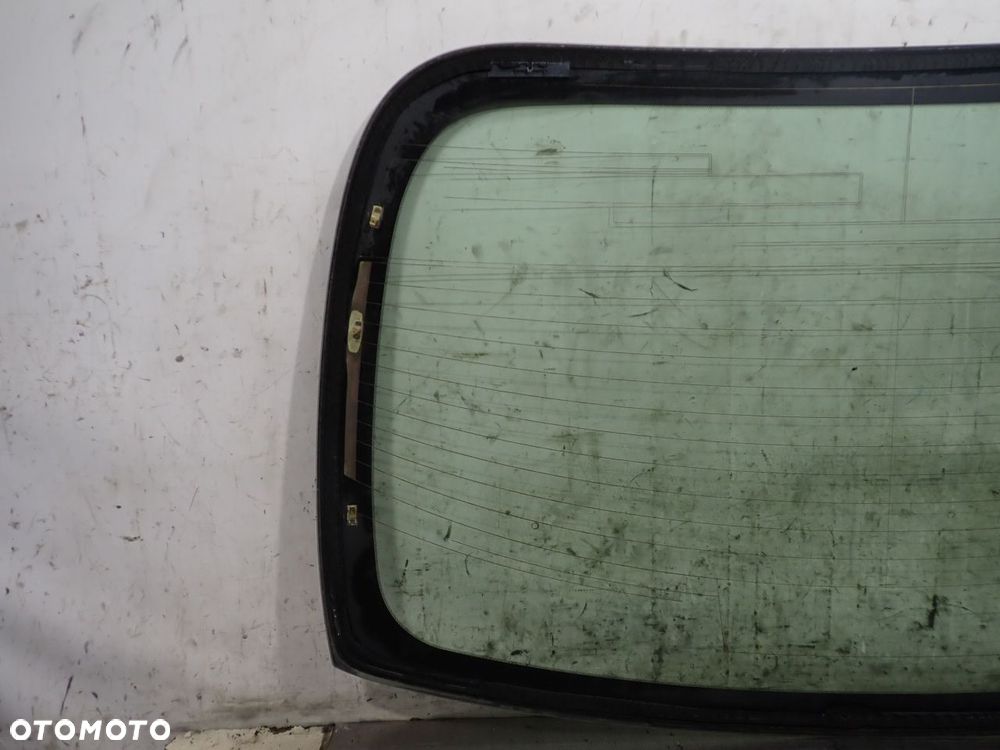 SZYBA TYLNA INFINITI M37X - 6