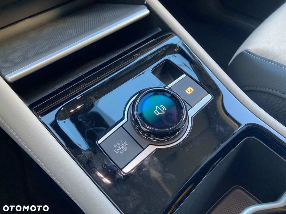 Volkswagen Tiguan - 18