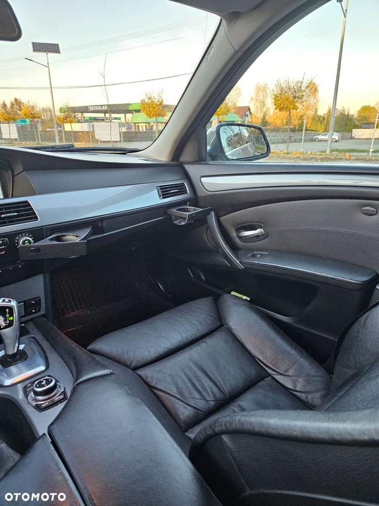 BMW Seria 5 520d Touring Edition Lifestyle - 27