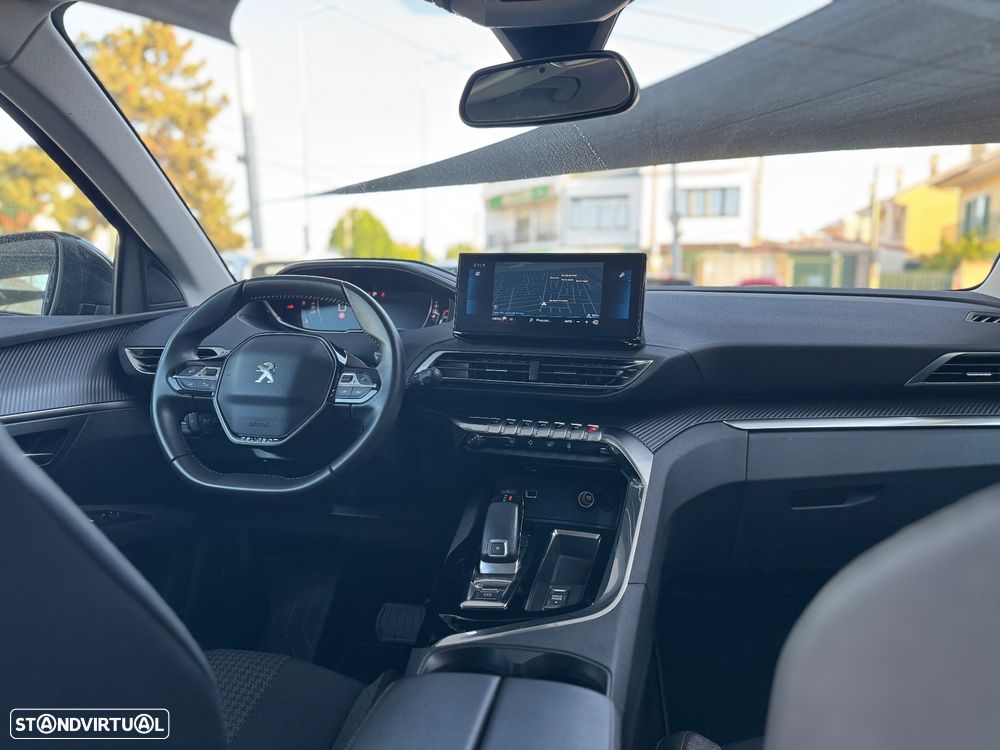 Peugeot 3008 1.2 PureTech Allure EAT8 - 2