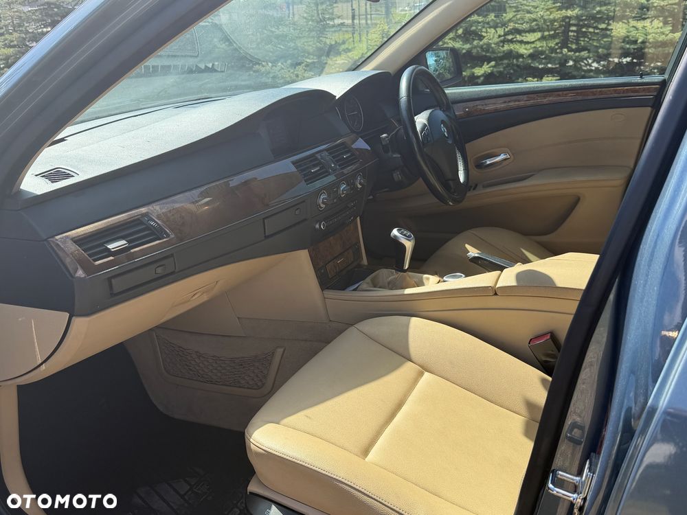 BMW Seria 5 520d Edition Exclusive - 12