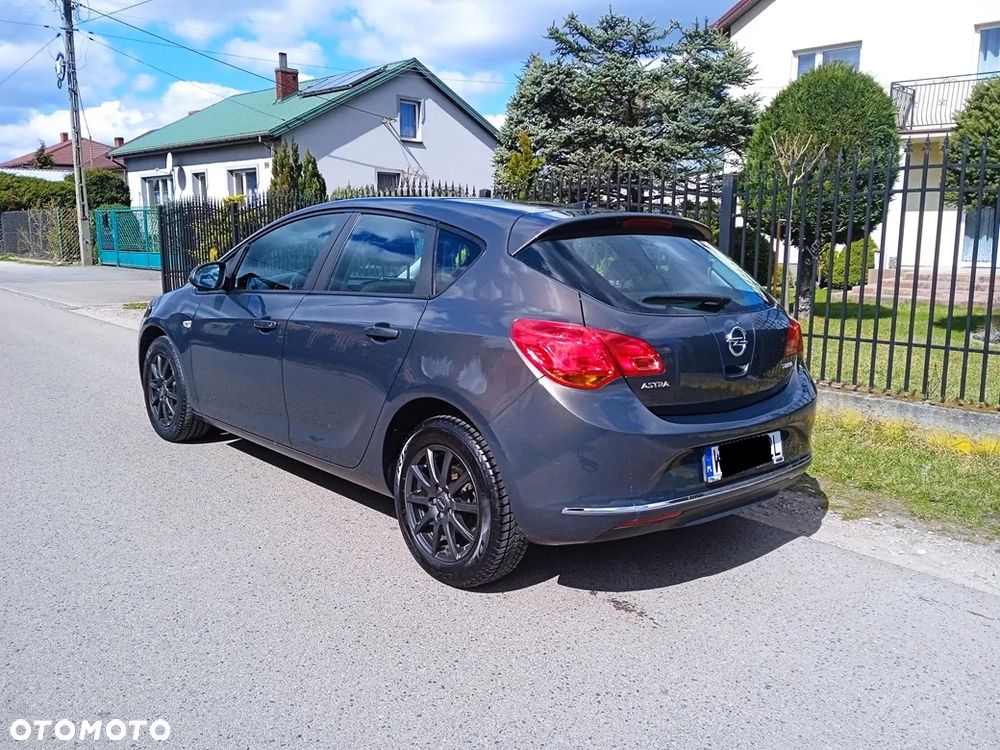 Opel Astra 1.4 T Enjoy - 6