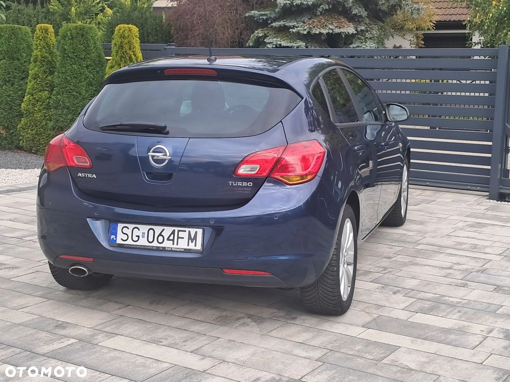 Opel Astra - 16