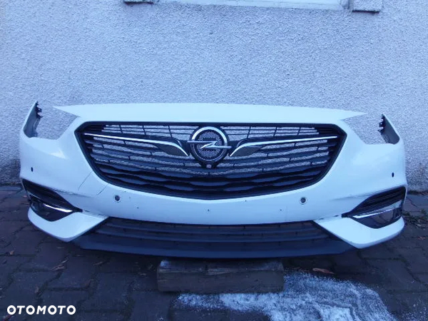 zderzak przód przedni OPEL INSIGNIA B Z40R 4pdc