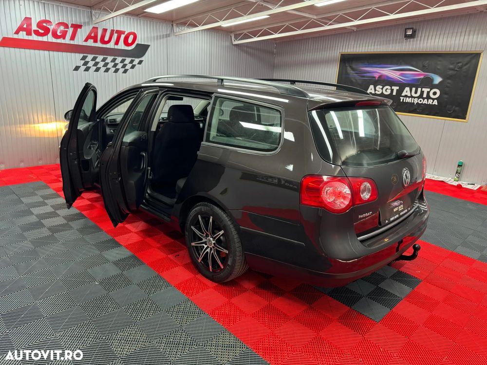 Volkswagen Passat - 16