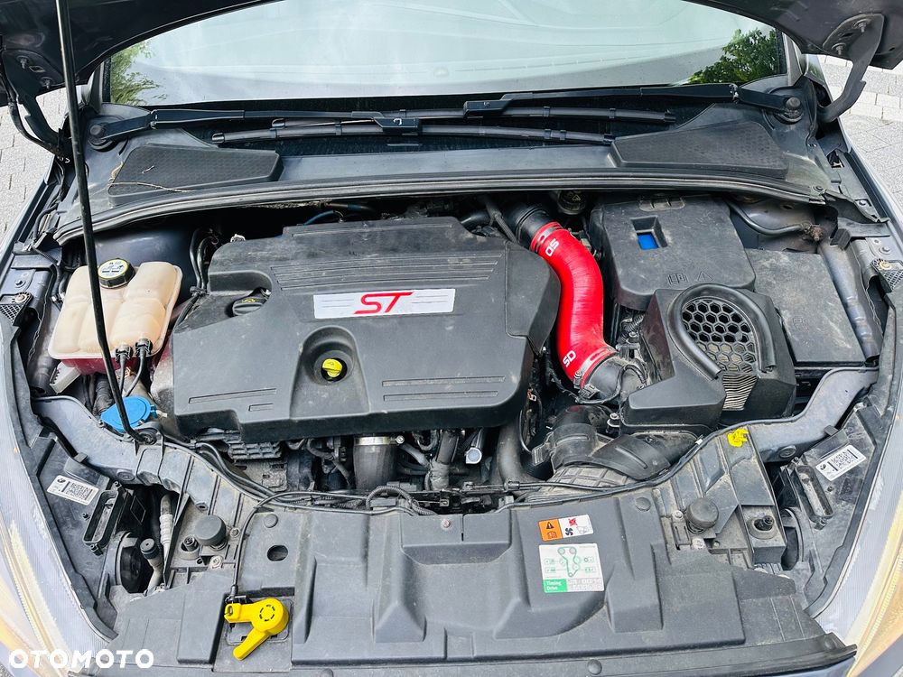 Ford Focus 2.0 TDCi ST mit Leder-Sport-Paket - 31