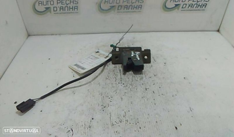 Fecho Da Mala Nissan Primera (P11) - 1