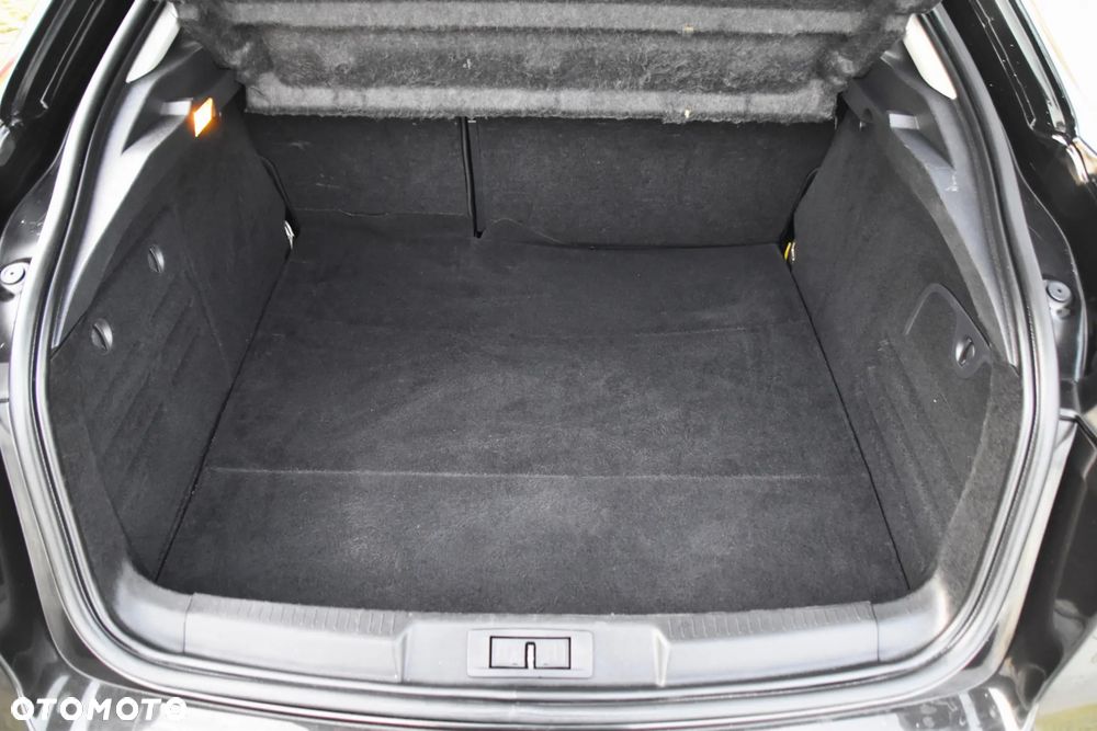 Renault Laguna dCi 175 FAP Bose Edition - 22