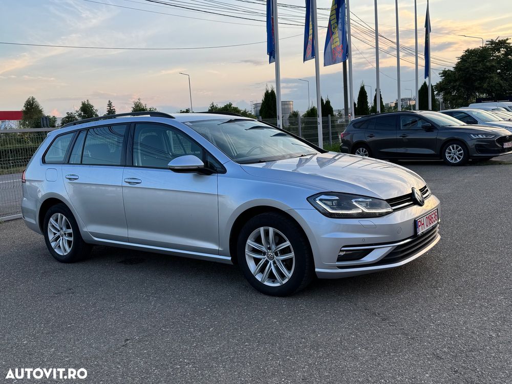 Volkswagen Golf 2.0 TDI SCR DSG Comfortline - 12
