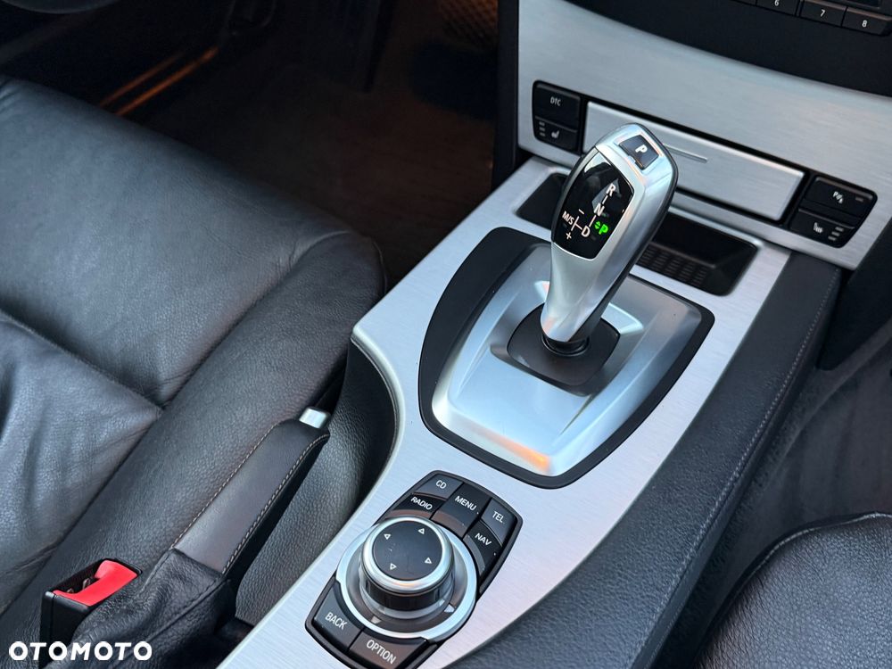BMW Seria 5 523i Edition Exclusive - 23