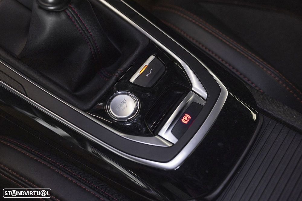 Peugeot 308 1.6 e-THP GTi - 25